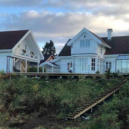 Koselig Garasjeloft! Apartment Langevag Exterior foto