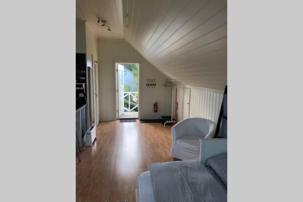 Koselig Garasjeloft! Apartment Langevag Exterior foto