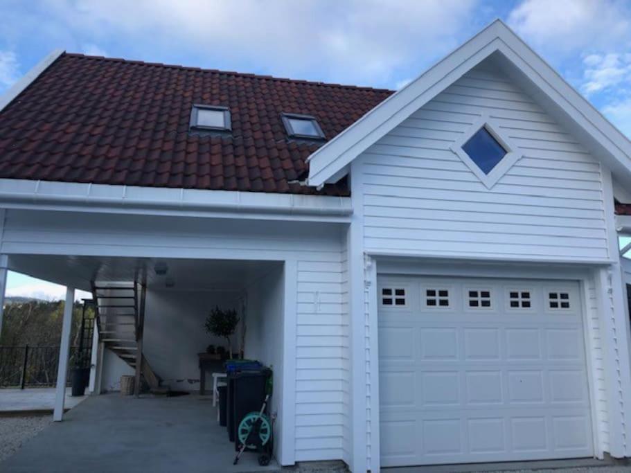 Koselig Garasjeloft! Apartment Langevag Exterior foto